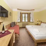 Alpsky 3*